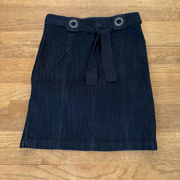 Ann Klein navy denim grommet loop knee length belted pencil skirt size 4
 b29 - Picture 1 of 5